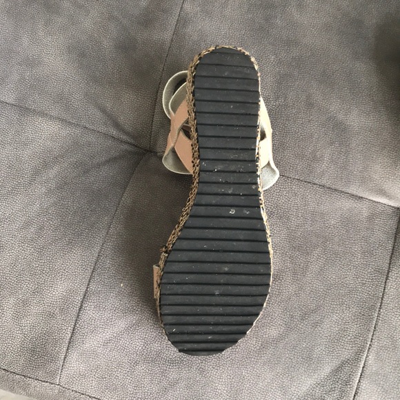 Sandals - Picture 3 of 6